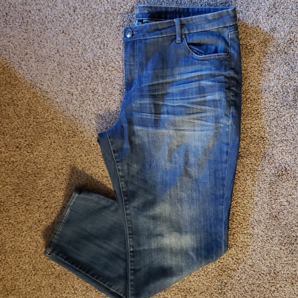 Kut from the Kloth Catherine Boyfriend Jeans